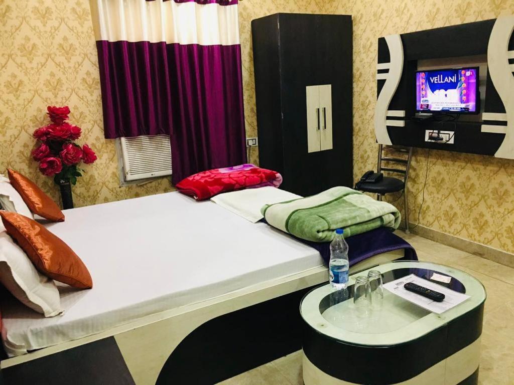 Hotel Natraj Sasaram ภายนอก รูปภาพ