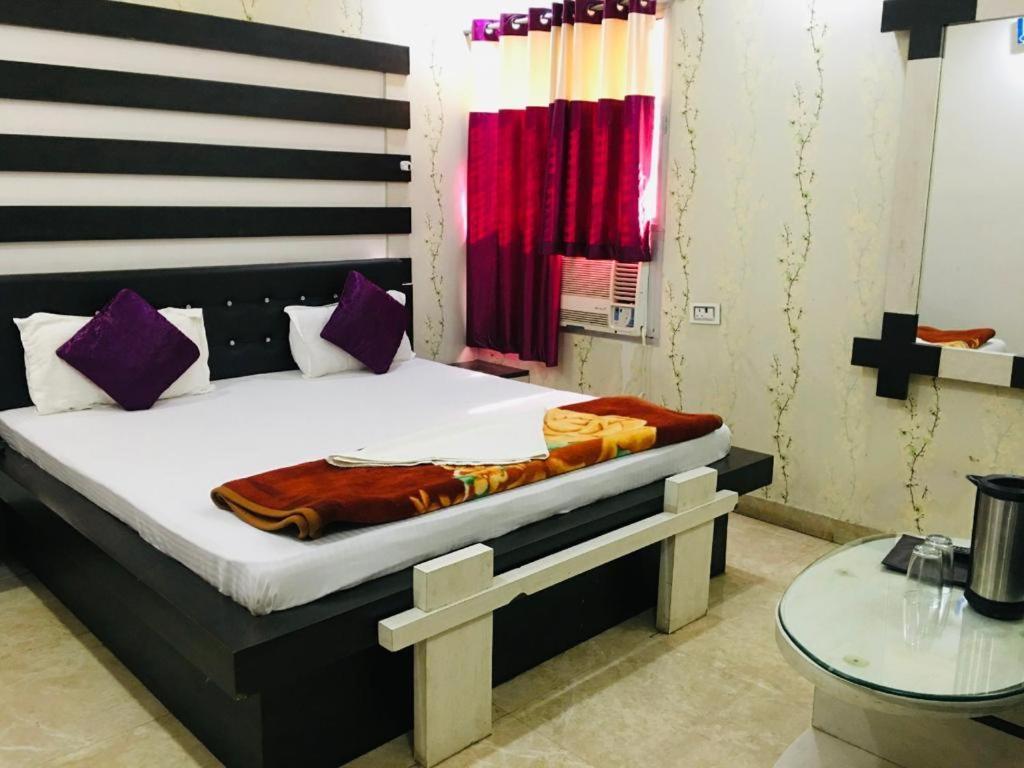 Hotel Natraj Sasaram ภายนอก รูปภาพ