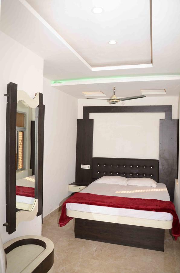 Hotel Natraj Sasaram ภายนอก รูปภาพ