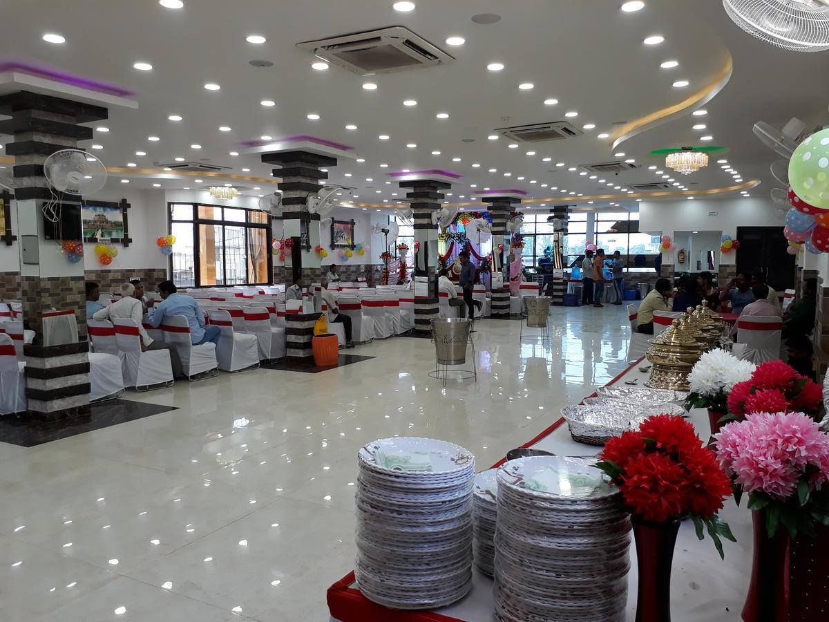 Hotel Natraj Sasaram ภายนอก รูปภาพ
