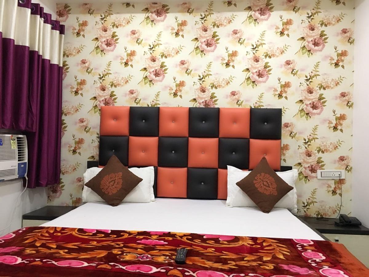 Hotel Natraj Sasaram ภายนอก รูปภาพ