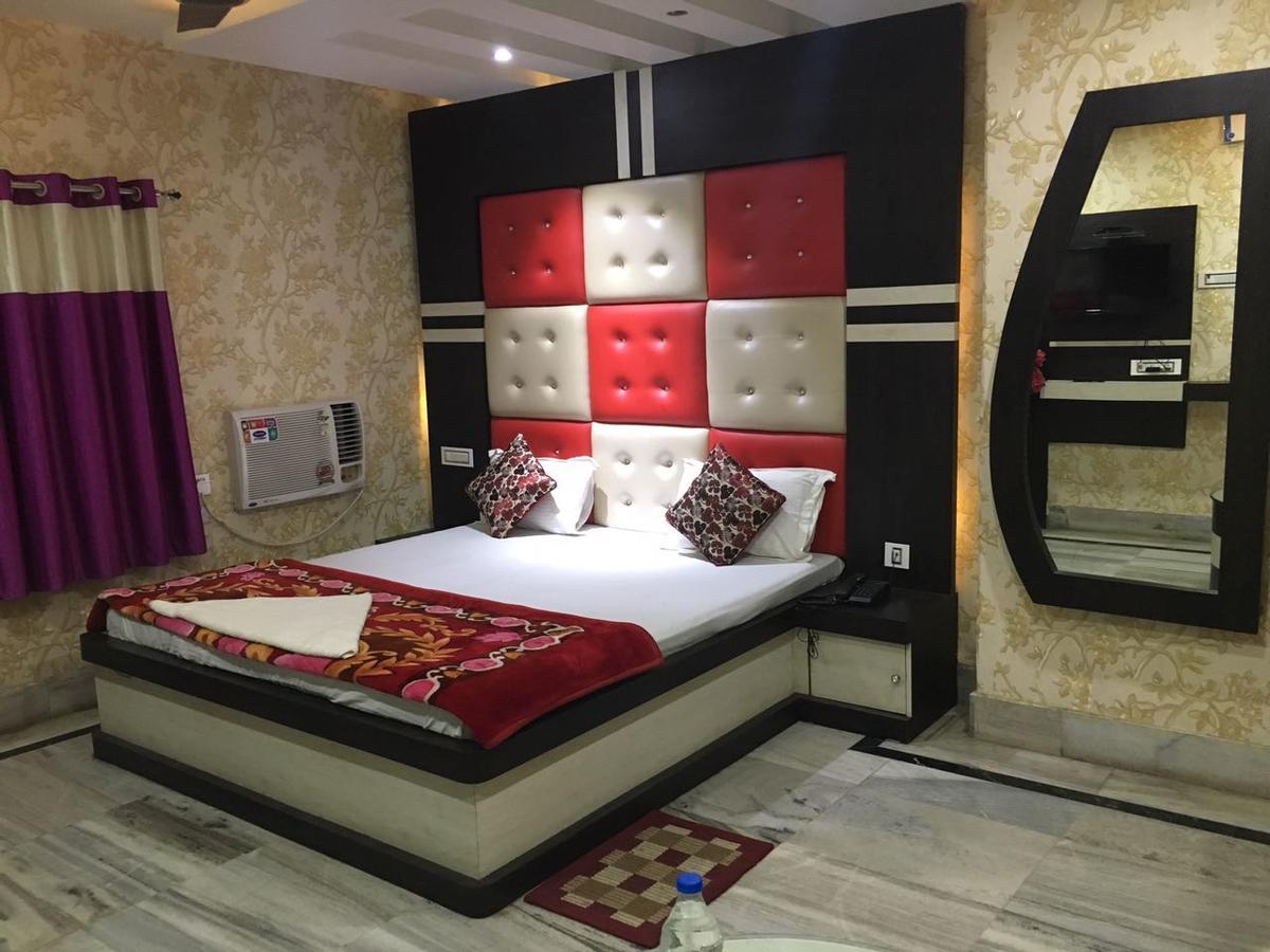 Hotel Natraj Sasaram ภายนอก รูปภาพ