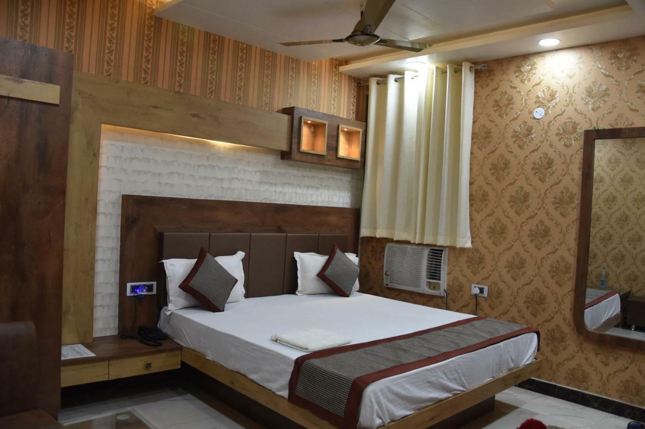 Hotel Natraj Sasaram ภายนอก รูปภาพ
